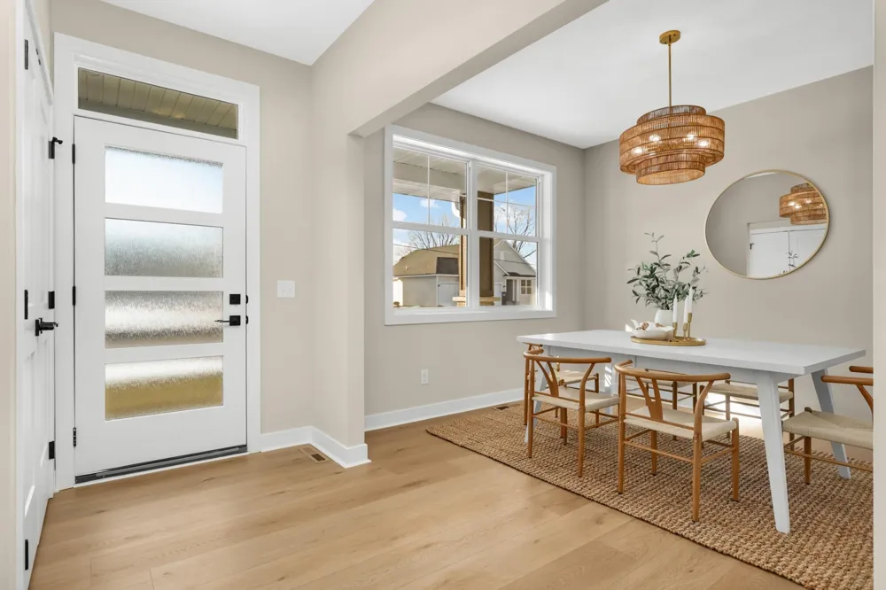 2164 Eustis Roseville, MN 55113