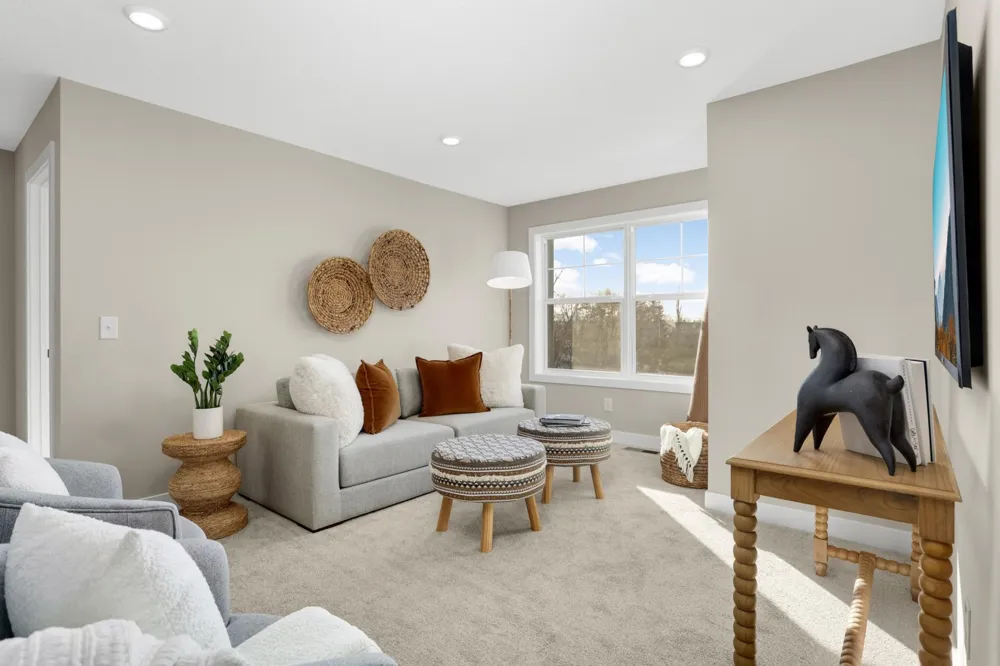2164 Eustis Roseville, MN 55113