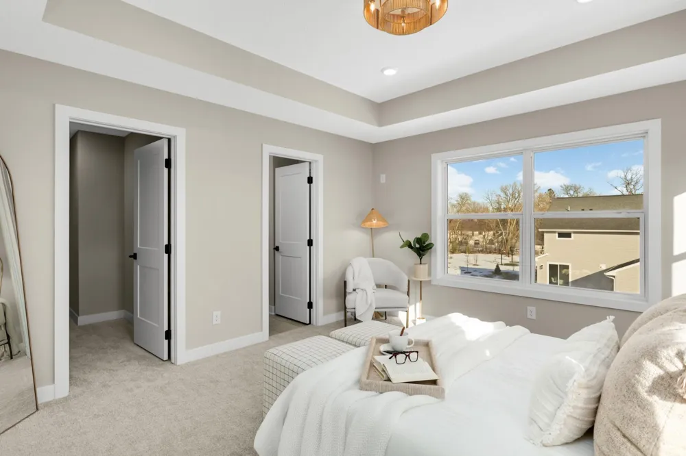 2164 Eustis Roseville, MN 55113