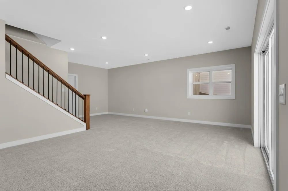 2164 Eustis Roseville, MN 55113