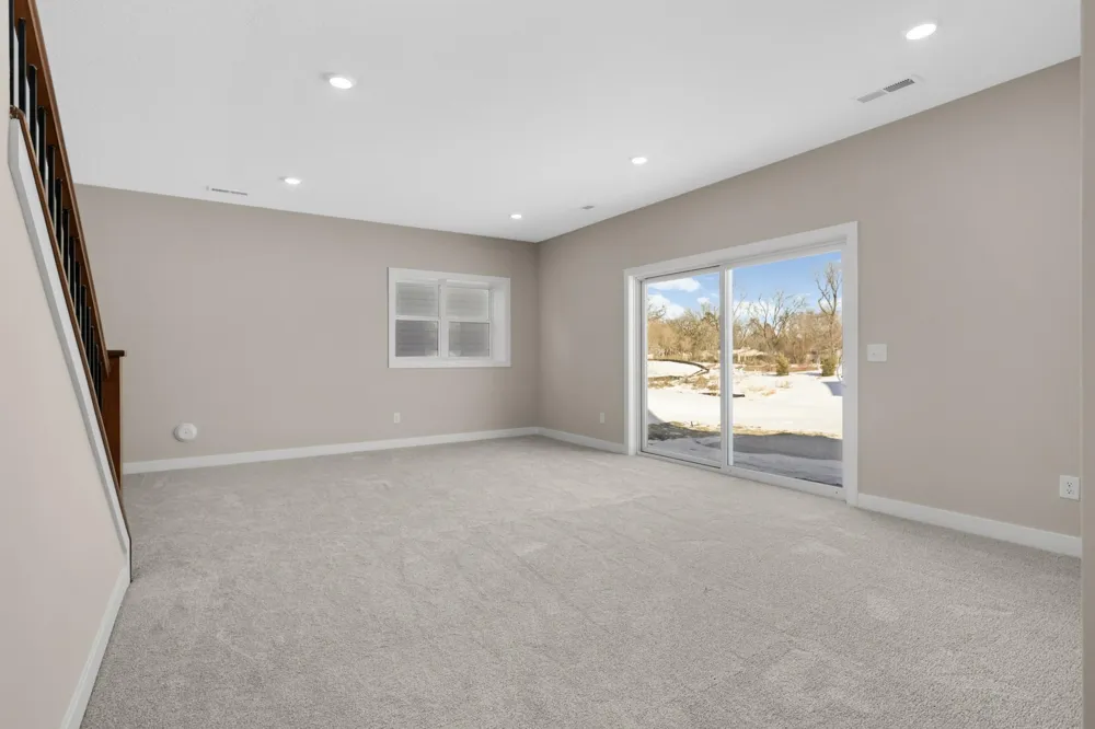 2164 Eustis Roseville, MN 55113