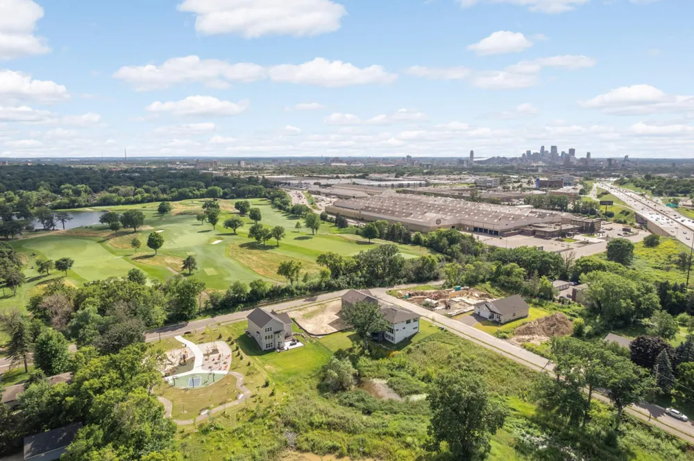 2164 Eustis Roseville, MN 55113