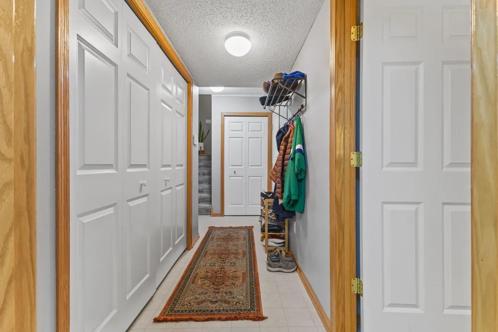 13892 52nd Avenue Plymouth, MN 55446