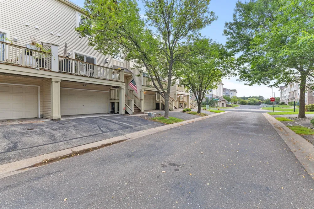 13892 52nd Avenue Plymouth, MN 55446