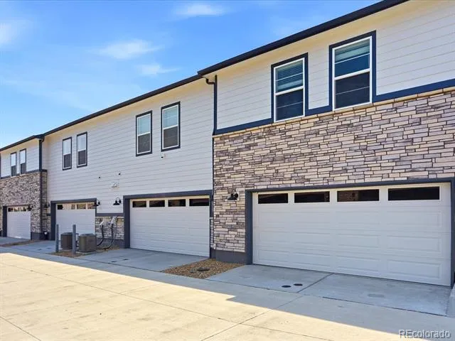 21247 E 65th Avenue Aurora, CO 80019