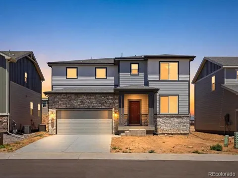 4621 Sunsplash Way