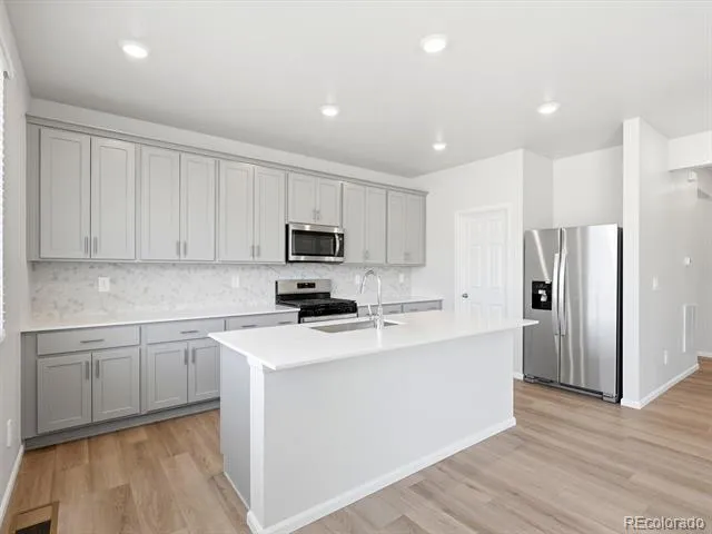 4621 Sunsplash Way Johnstown, CO 80534