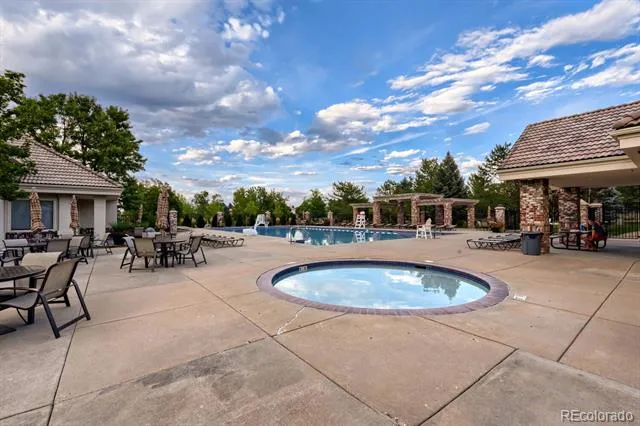 9368 S Silent Hills Drive Lone Tree, CO 80124