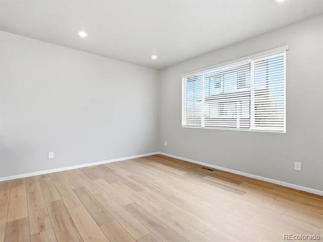 2197 E 164th Avenue Thornton, CO 80602