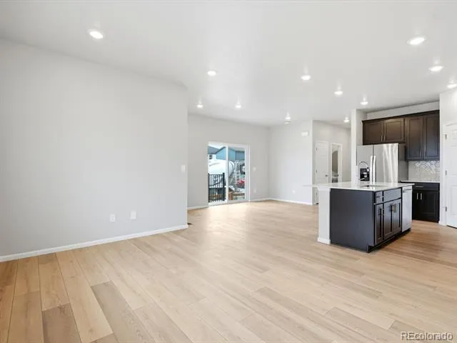 2197 E 164th Avenue Thornton, CO 80602