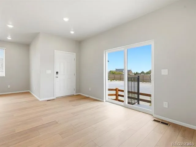 2197 E 164th Avenue Thornton, CO 80602