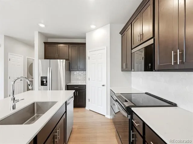 2197 E 164th Avenue Thornton, CO 80602