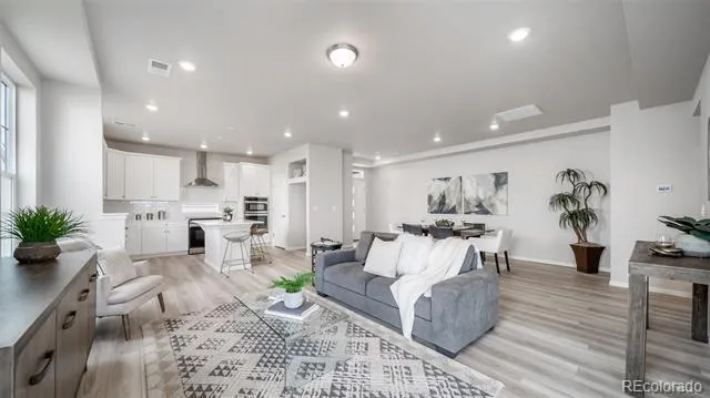 5170 Quatar Street Aurora, CO 80019