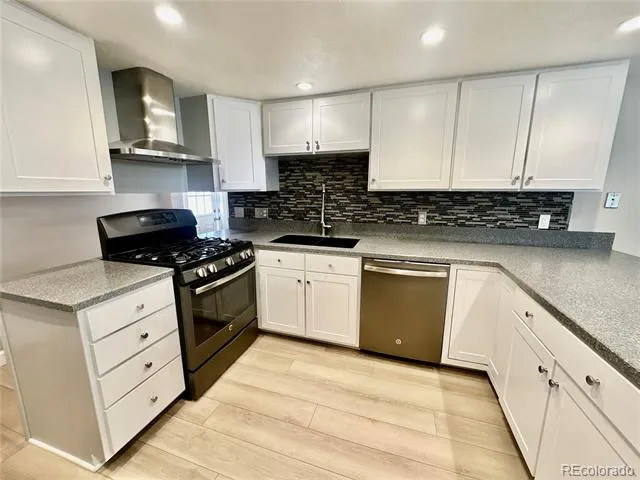 7629 S Monaco Way Centennial, CO 80112