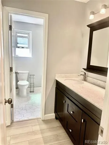 7629 S Monaco Way Centennial, CO 80112