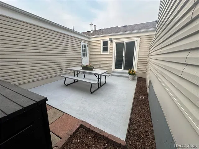 7629 S Monaco Way Centennial, CO 80112