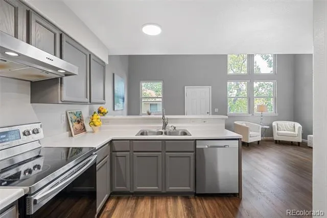 6450 W 44th ##8 Place Wheat Ridge, CO 80033