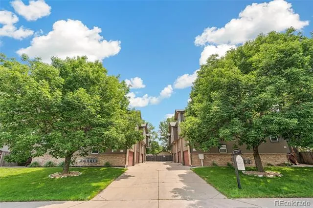 6450 W 44th ##8 Place Wheat Ridge, CO 80033