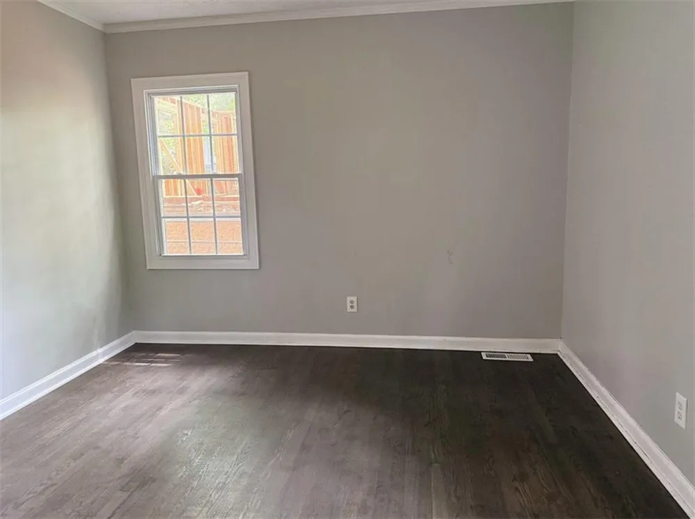1328 Womack East Point, GA 30344