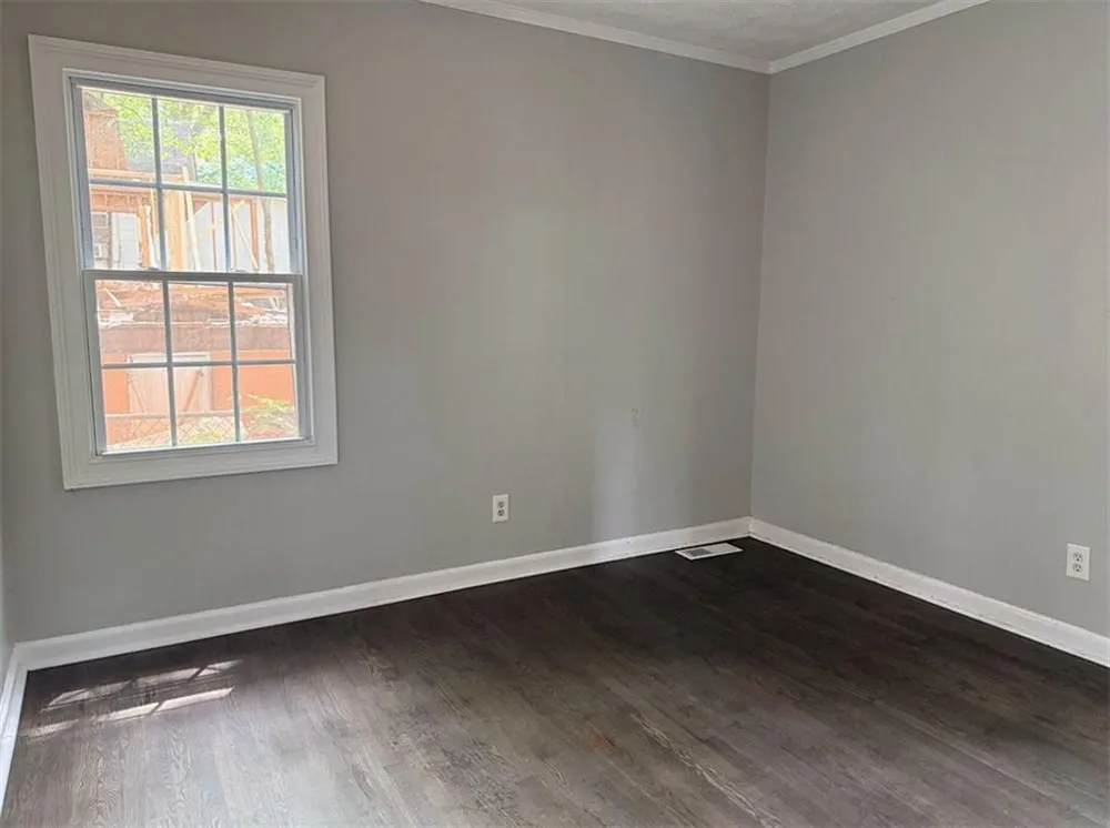 1328 Womack East Point, GA 30344