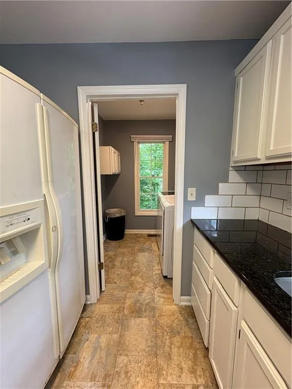 3728 Spring Leaf Lane Acworth, GA 30101