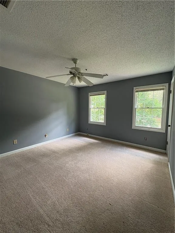 3728 Spring Leaf Lane Acworth, GA 30101