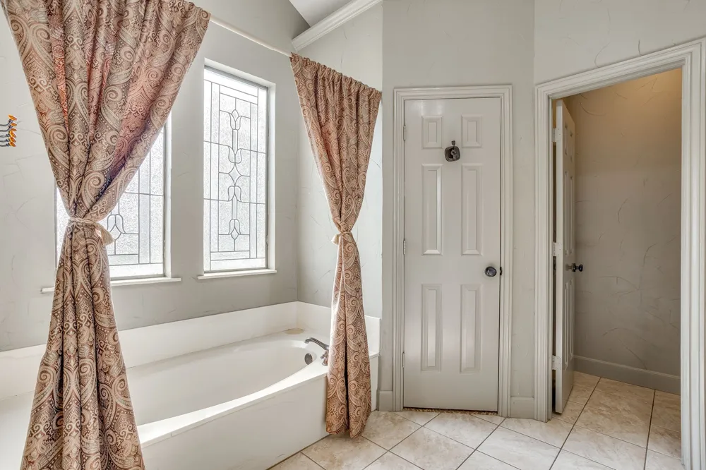 990 Oak Ridge Drive Keller, TX 76248