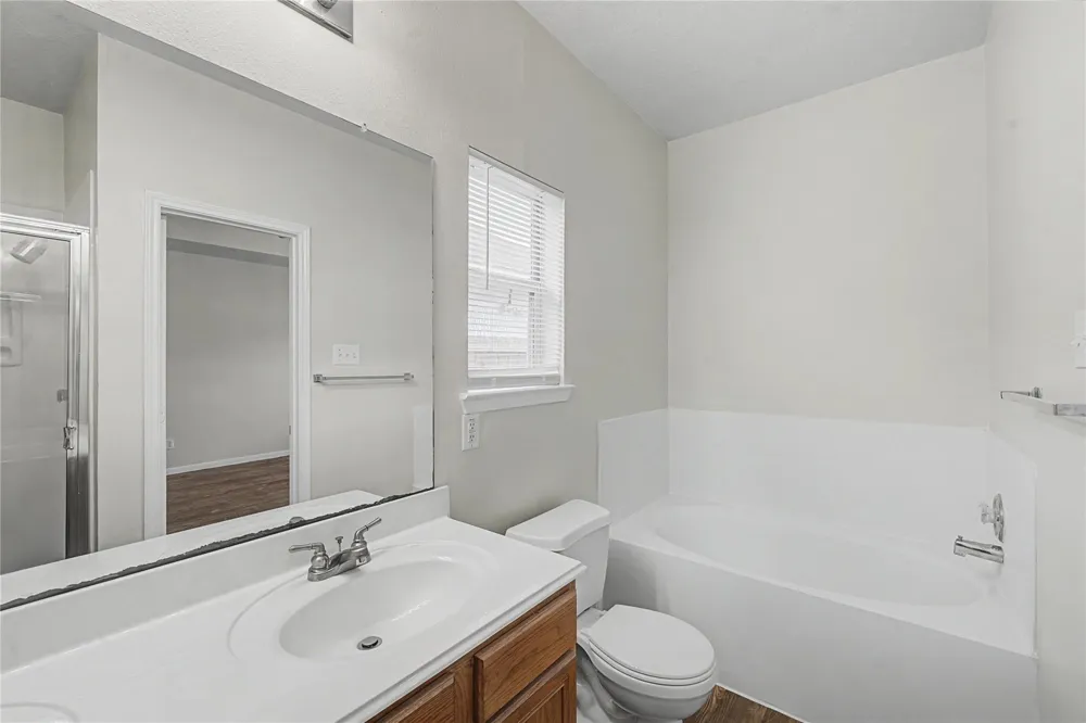 1111 Auburn View Lane Fresno, TX 77545
