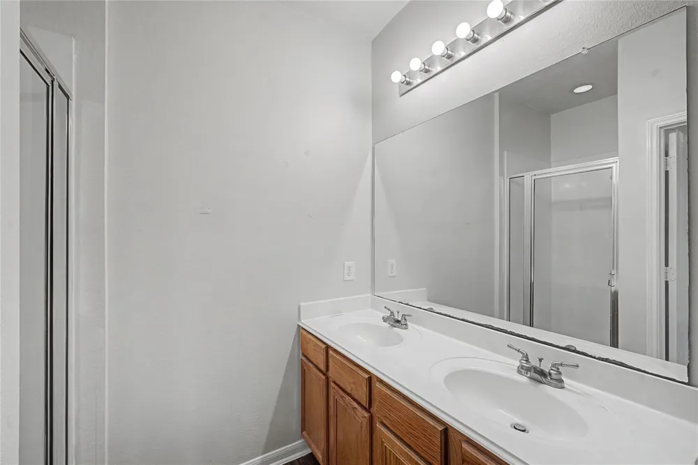 1111 Auburn View Lane Fresno, TX 77545