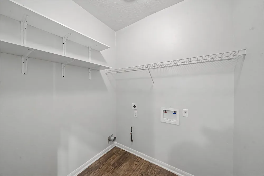 1111 Auburn View Lane Fresno, TX 77545