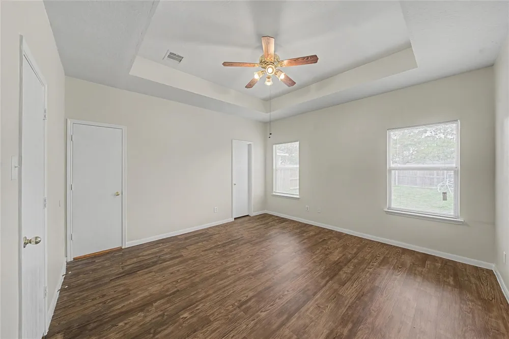 1111 Auburn View Lane Fresno, TX 77545
