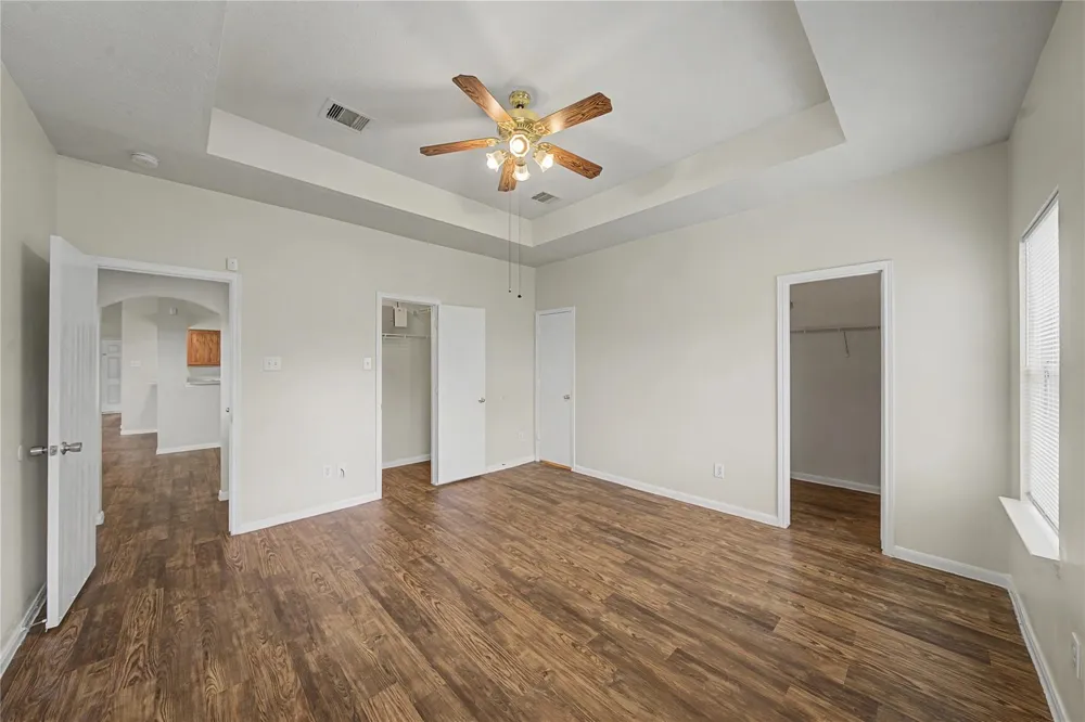 1111 Auburn View Lane Fresno, TX 77545