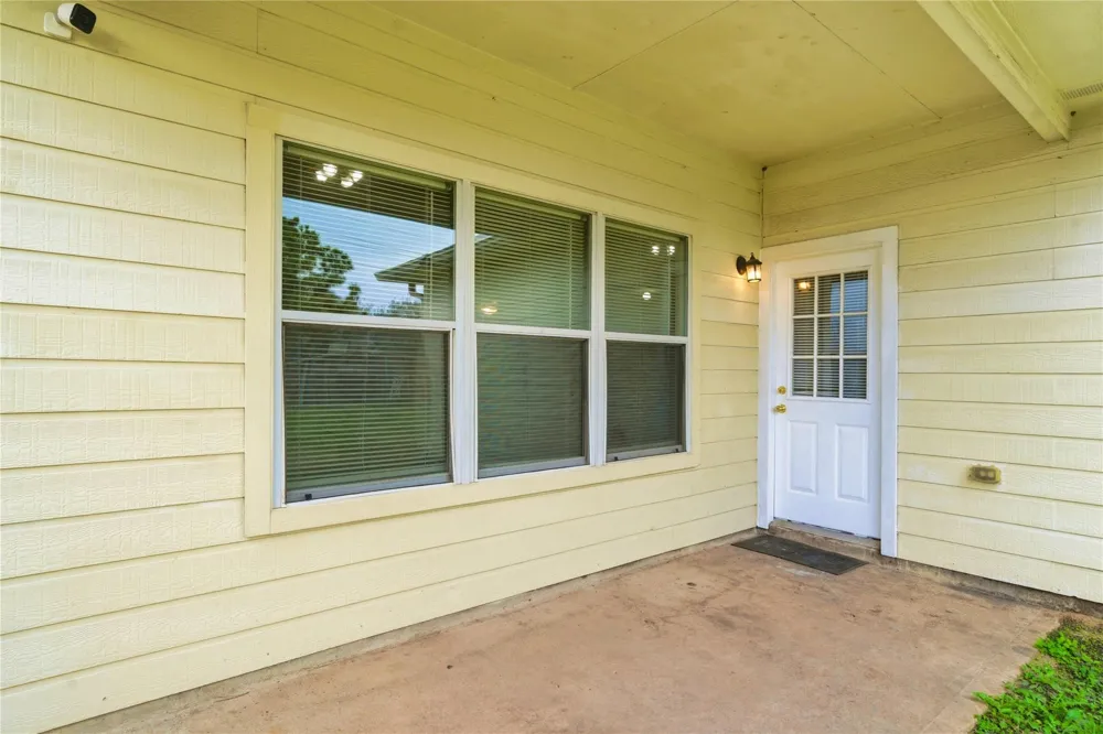 1111 Auburn View Lane Fresno, TX 77545