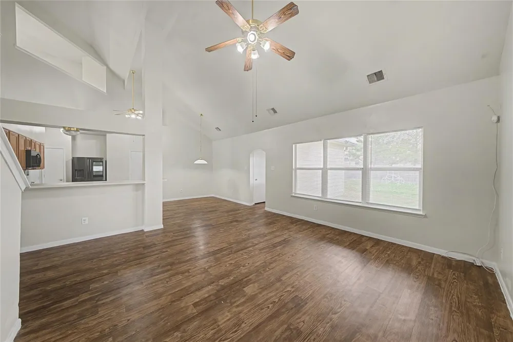 1111 Auburn View Lane Fresno, TX 77545