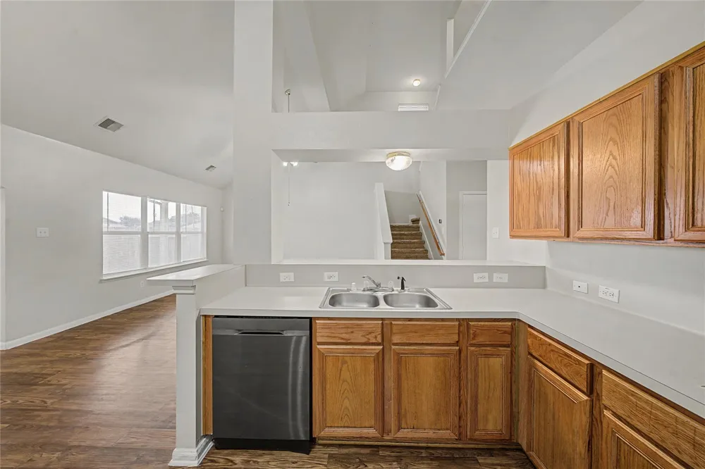 1111 Auburn View Lane Fresno, TX 77545