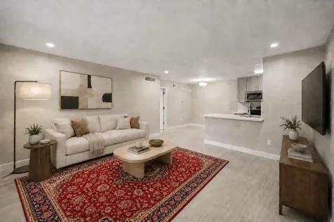 1223 Augusta Drive #21