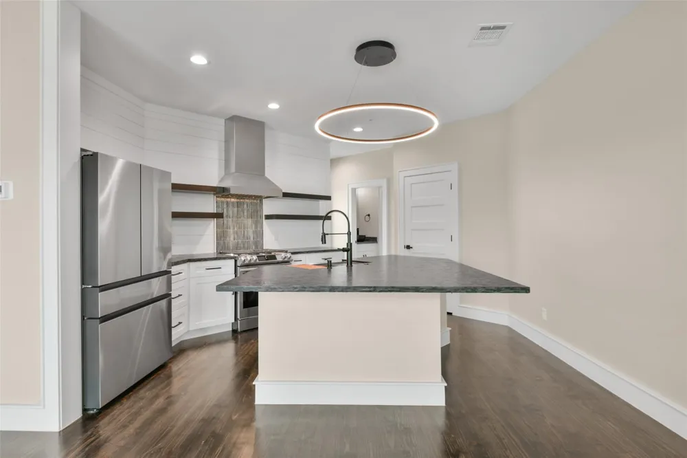 1716 23rd Street #B Galveston, TX 77550