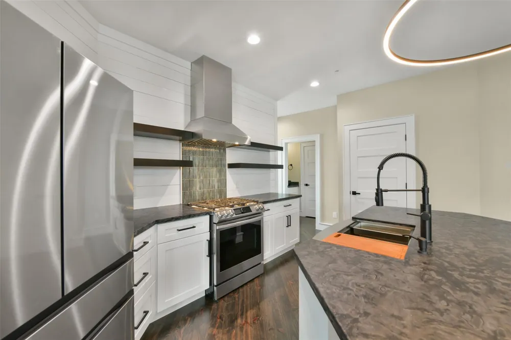 1716 23rd Street #B Galveston, TX 77550