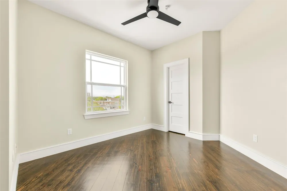 1716 23rd Street #B Galveston, TX 77550