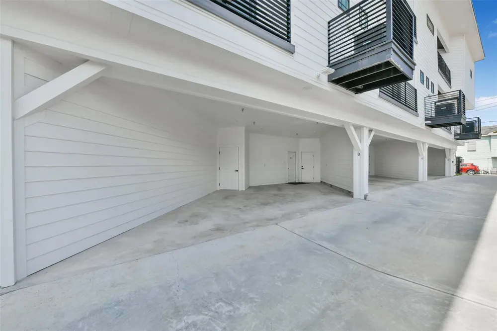 1716 23rd Street #B Galveston, TX 77550