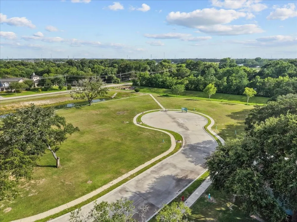 620 Acorn Creek Way League City, TX 77573