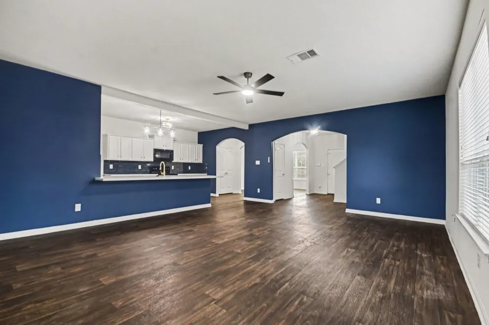 12027 Windage Drive La Marque, TX 77568