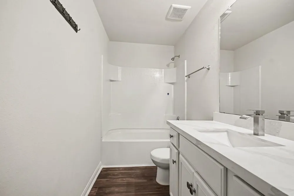 12027 Windage Drive La Marque, TX 77568