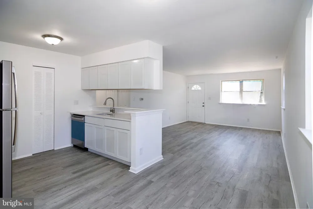 70 HIGHLAND AVENUE Sicklerville, NJ 08081