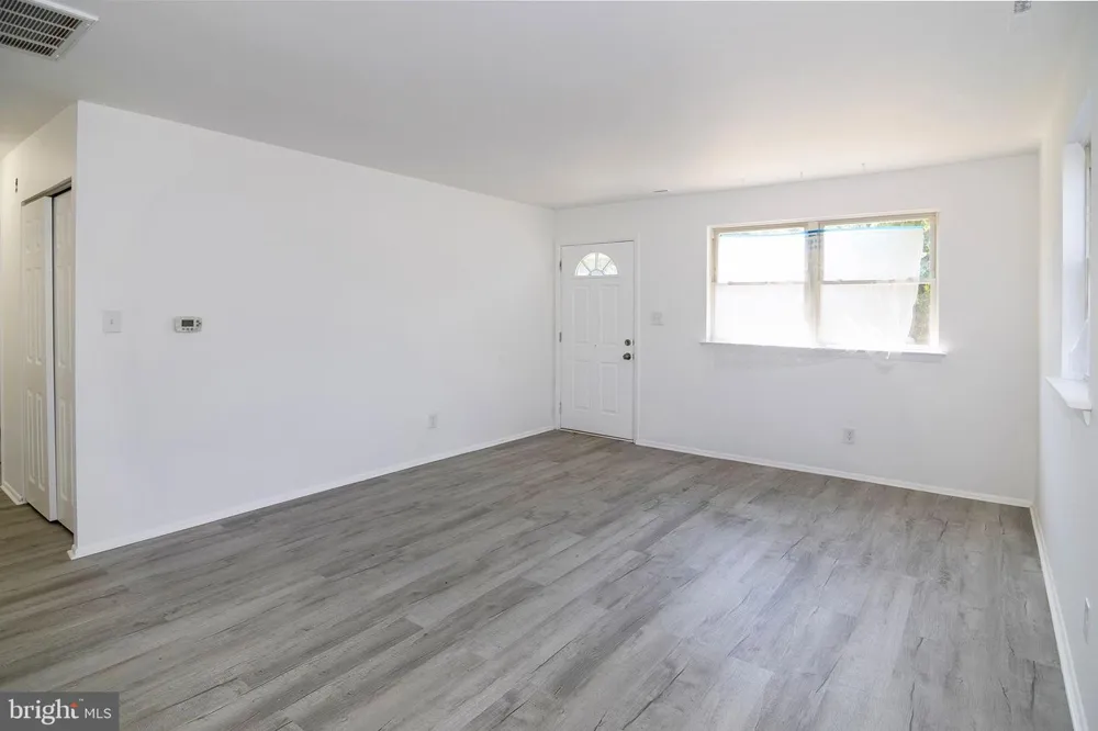 70 HIGHLAND AVENUE Sicklerville, NJ 08081