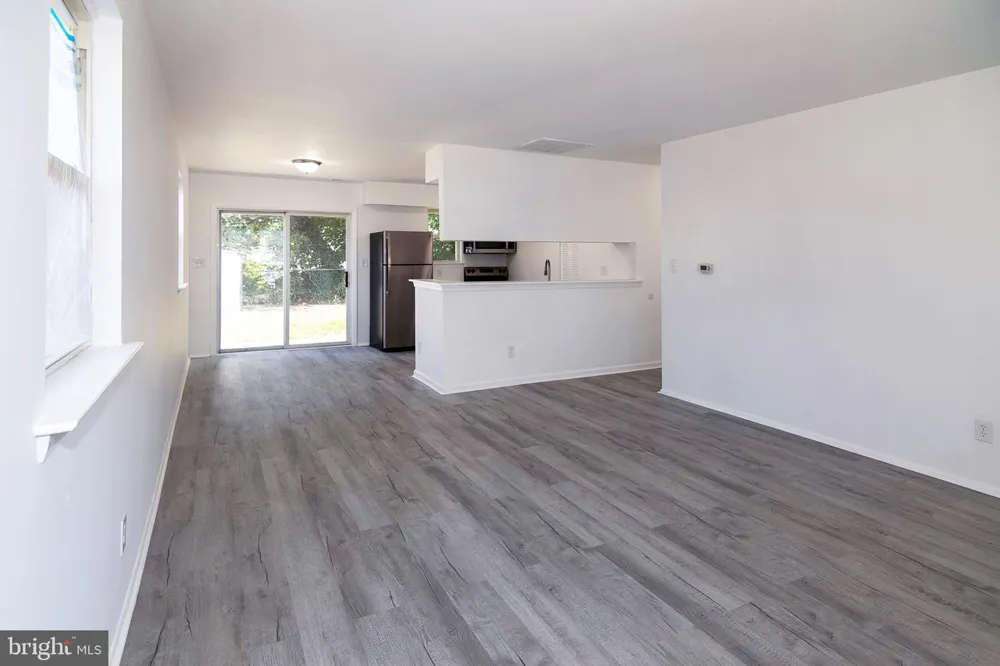 70 HIGHLAND AVENUE Sicklerville, NJ 08081