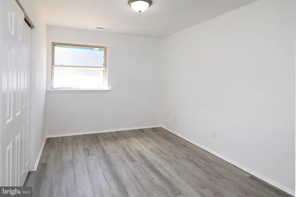 70 HIGHLAND AVENUE Sicklerville, NJ 08081