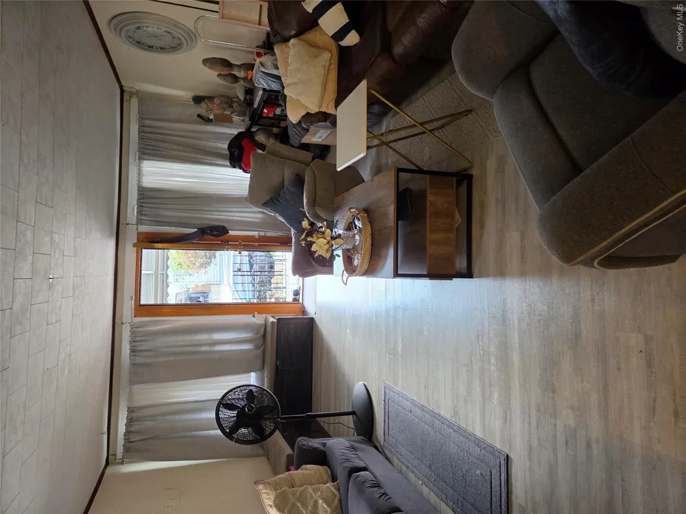 88-47 201st Street Hollis, NY 11423