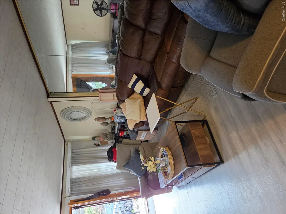 88-47 201st Street Hollis, NY 11423
