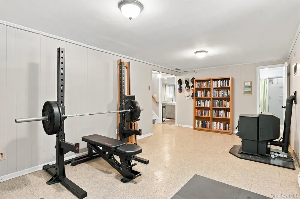 21 Smith Street Red Hook, NY 12571